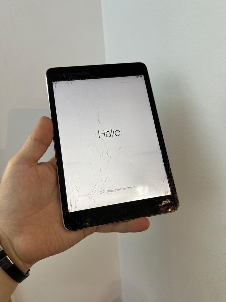 iPad Mini 16GB Space Gray