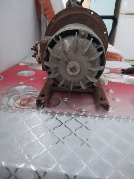 Motor pentru forja,polizor,etc