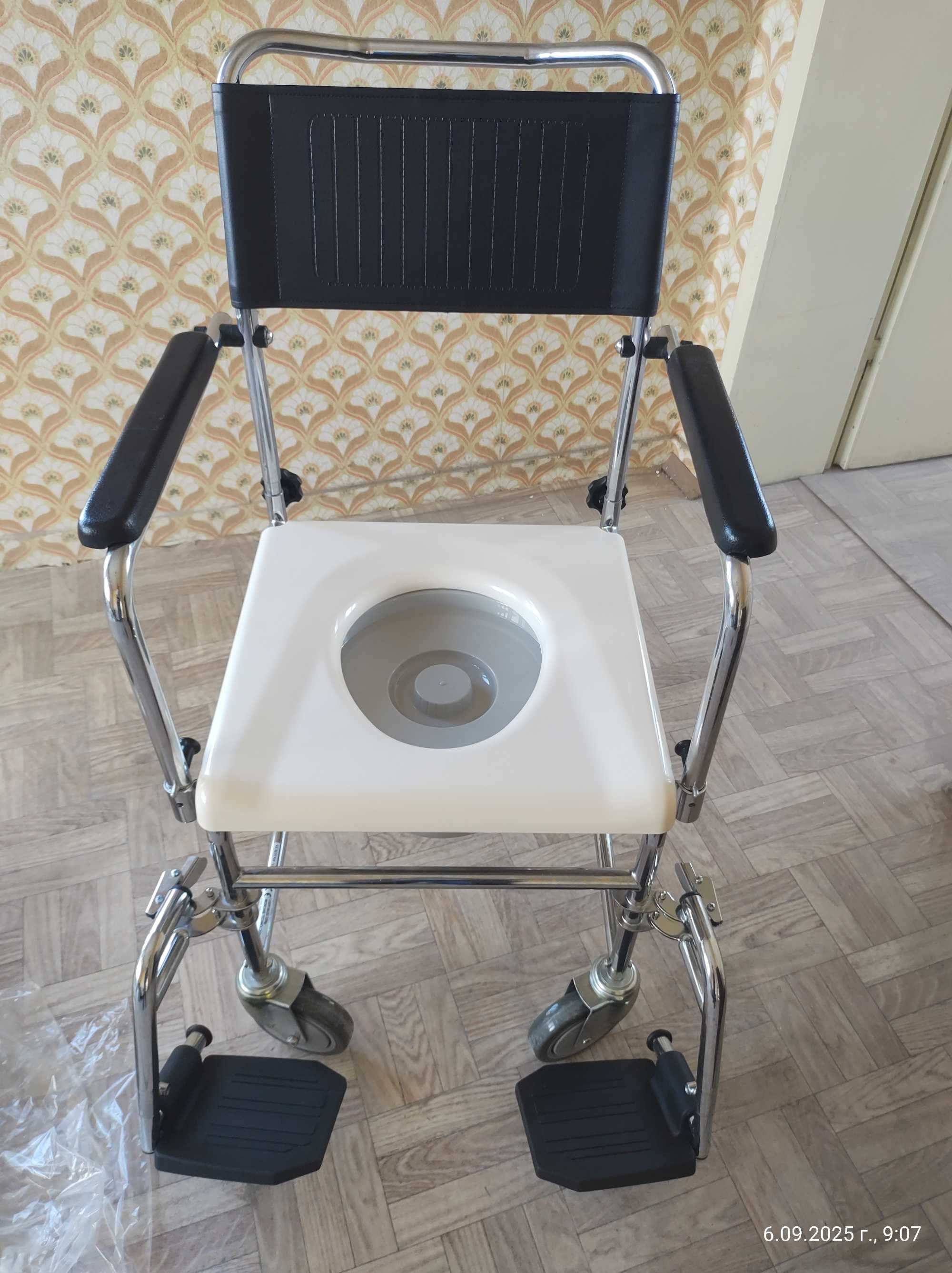 Санитарен стол с тоалетна