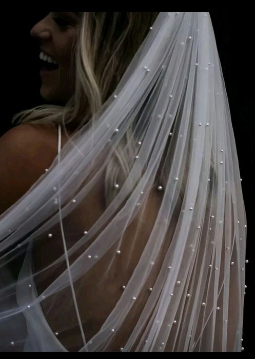 Rochie mireasa (culoarea șampanie)