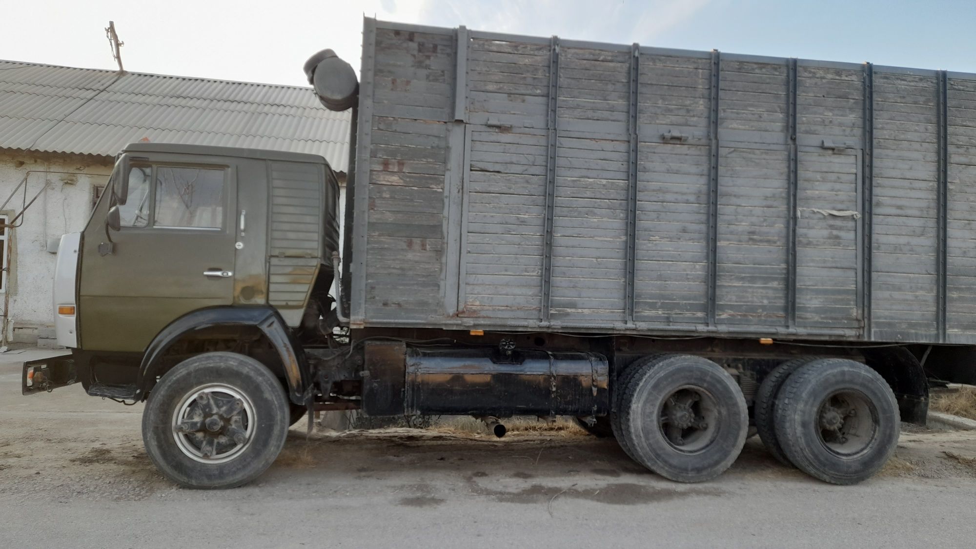 Kamaz 10 tonali holati zo'r