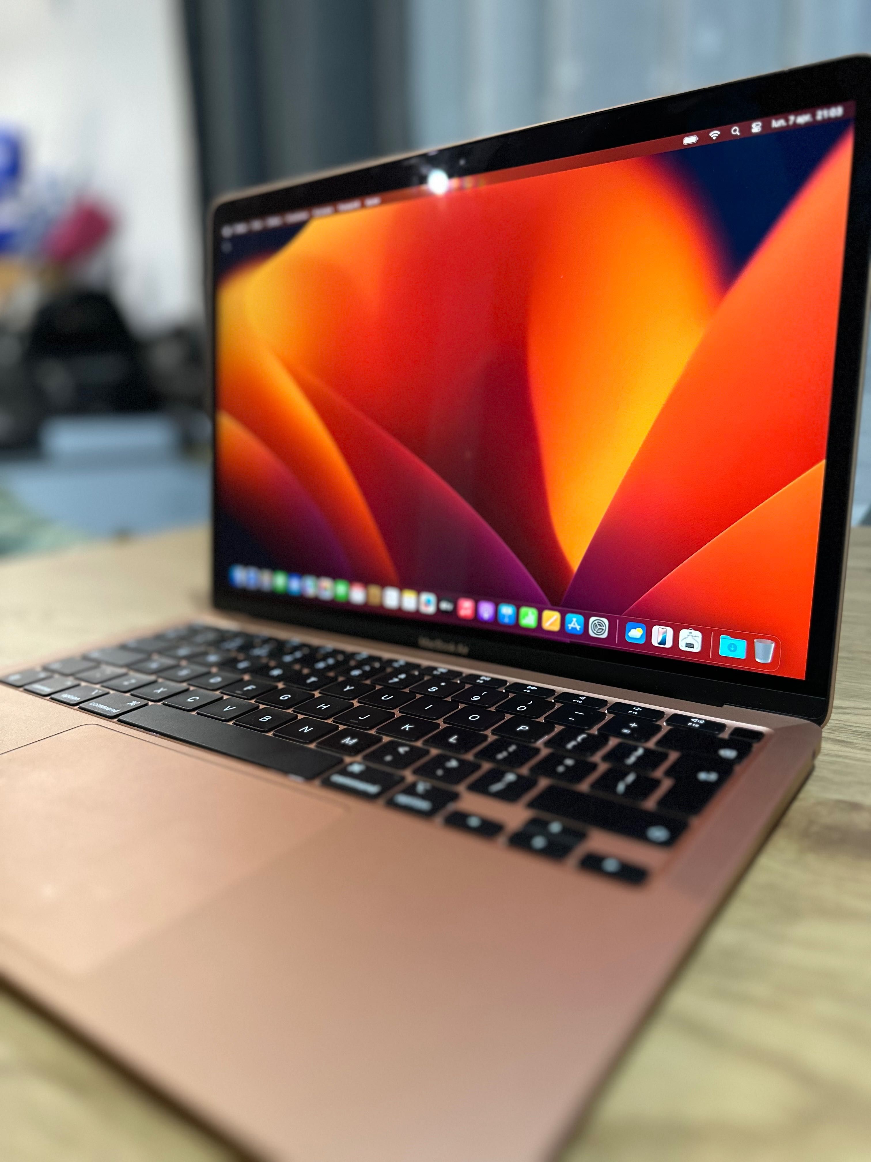 Apple MacBook Air 13 M1