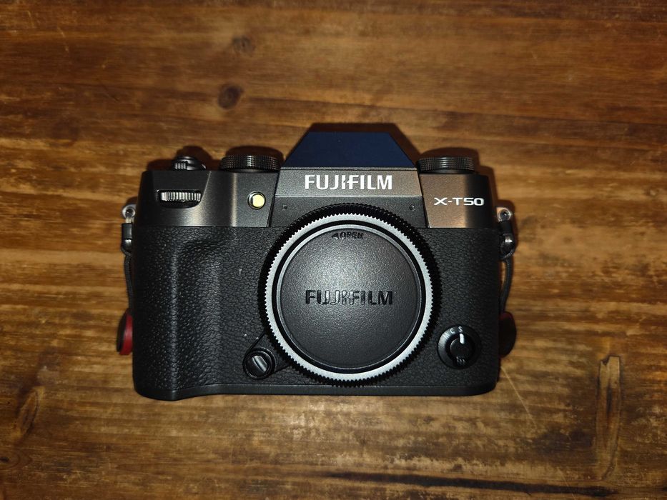 Fujifilm X-T50 Graphite Kit cu Obiectiv 16-50mm f/2.8-4.8