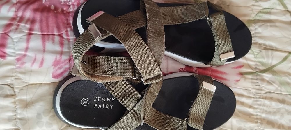 Дамски сандали няколко броя