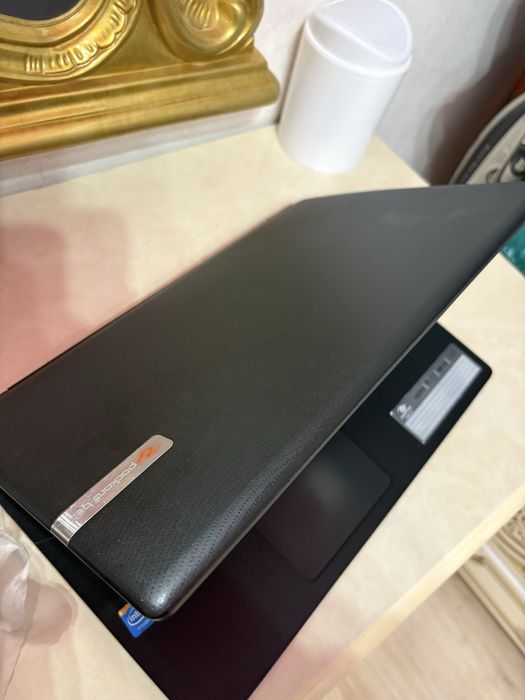 Ноутбук в хорошем состояние