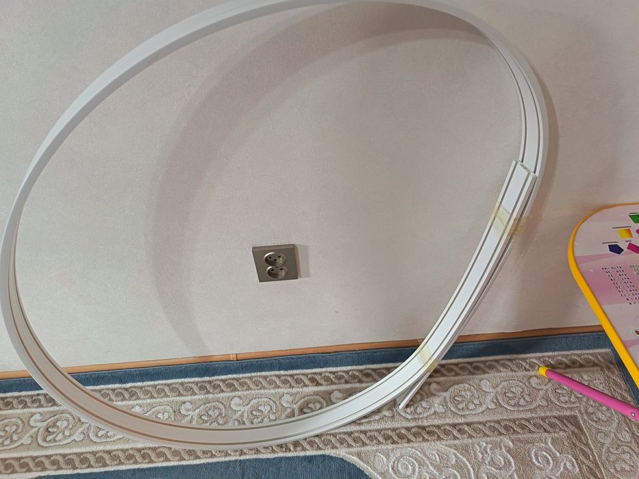 Тюль и карниз для дома