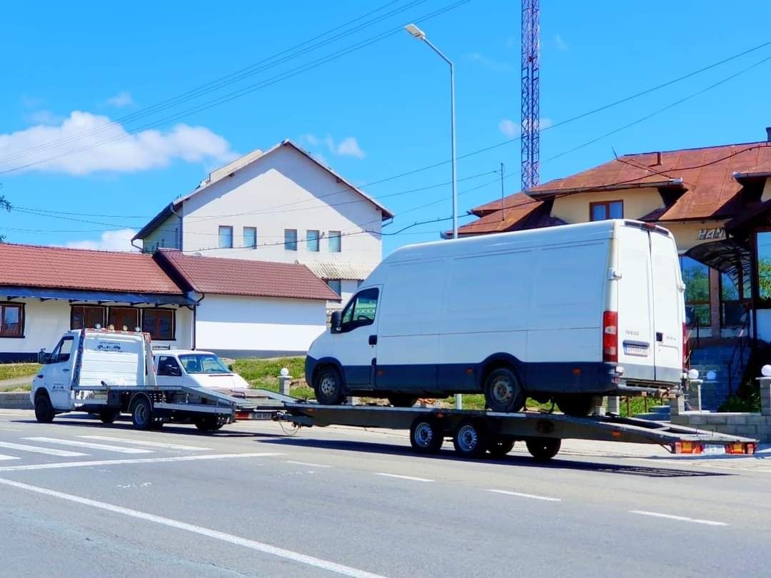 Tractari auto  Platformă auto  Transport Marfă Transport utilaje