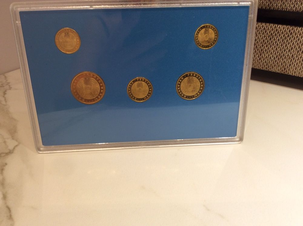 Продаю набор монет Республики Казахстан 1993 года