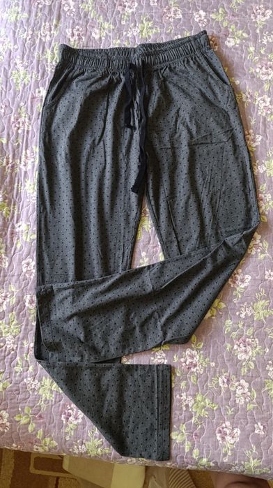 Как новые! Модные бежевые брючки/джинсы на девочку 10-13 лет