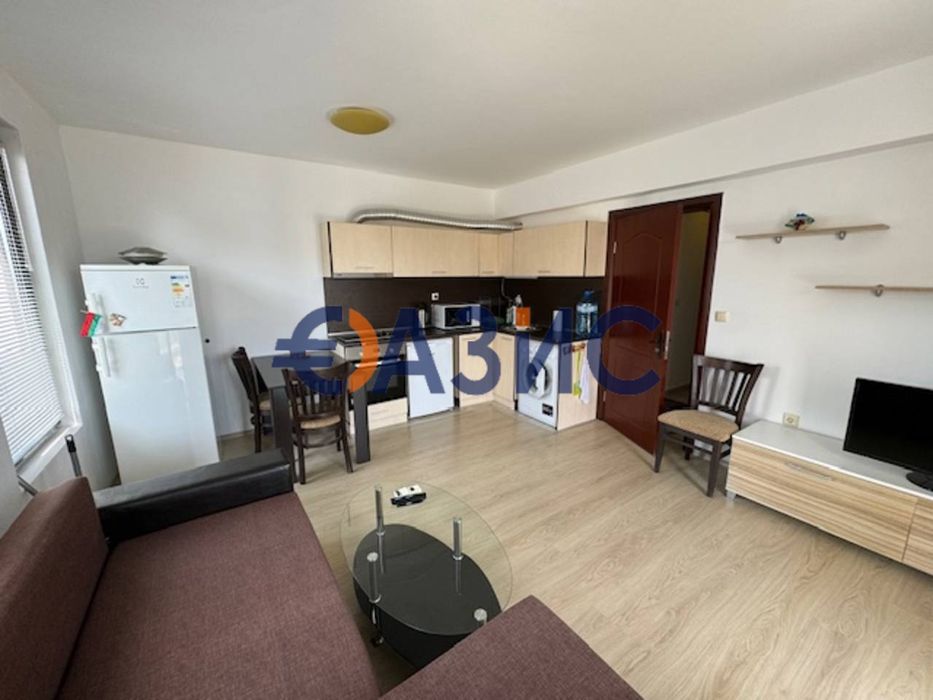 Продава се Двустаен апартамент в к.к. Слънчев бряг - 67 кв.м за 1150 €/кв.м - Снимка #1