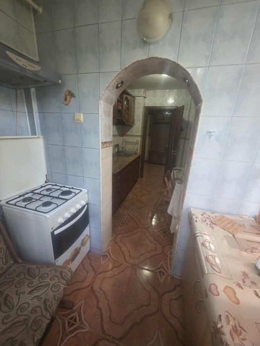 De închiriat apartament cu 2 camere decomandate