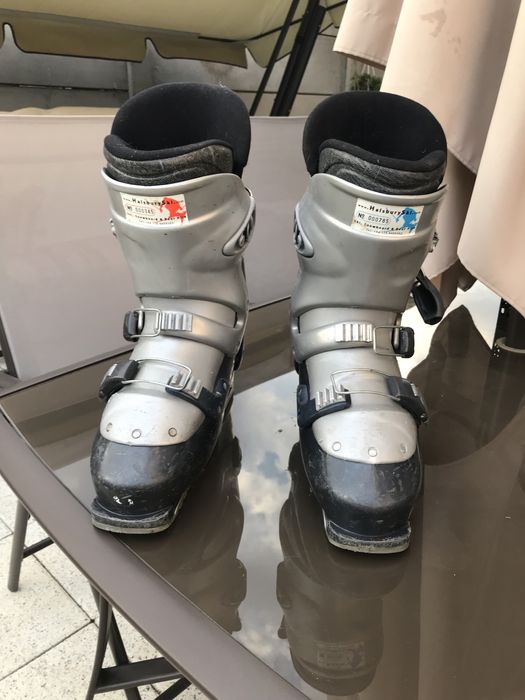 Echipament de schi .