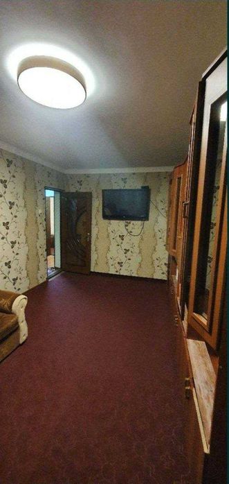 Сдается 2х комнатная квара на  3этаже Ориентир 6 микрорайон Тожмахал