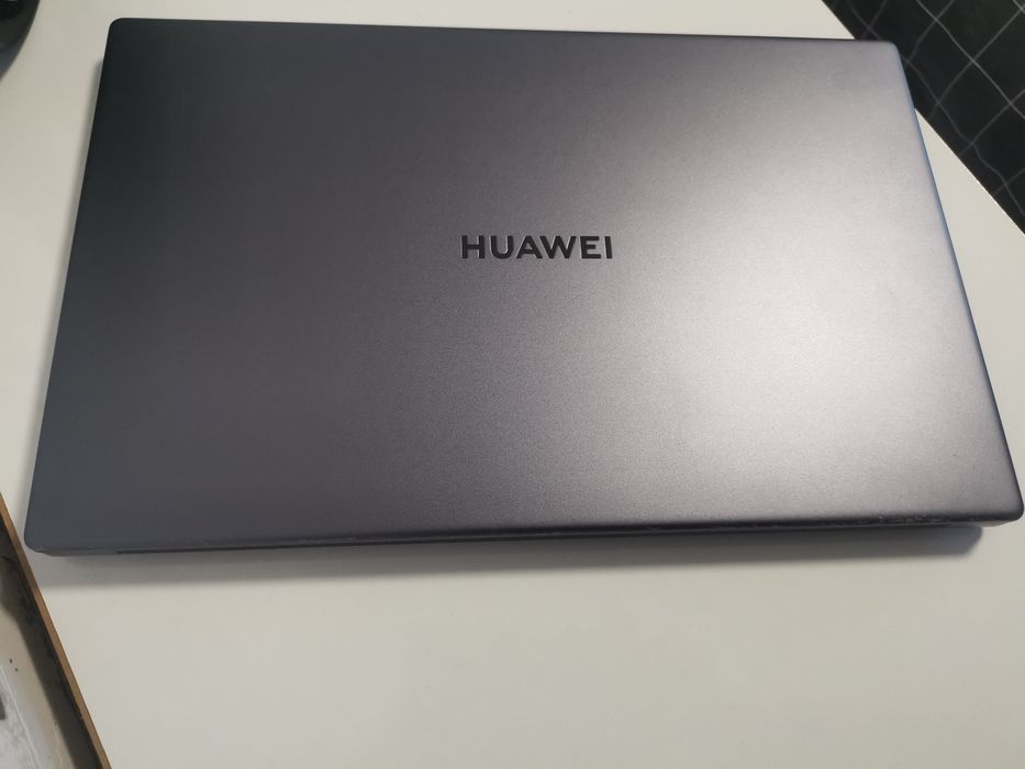 Лаптоп HUAWEI Matebook D15, 15.6" Intel i3, 512GB NVMe, 8GB RAM
