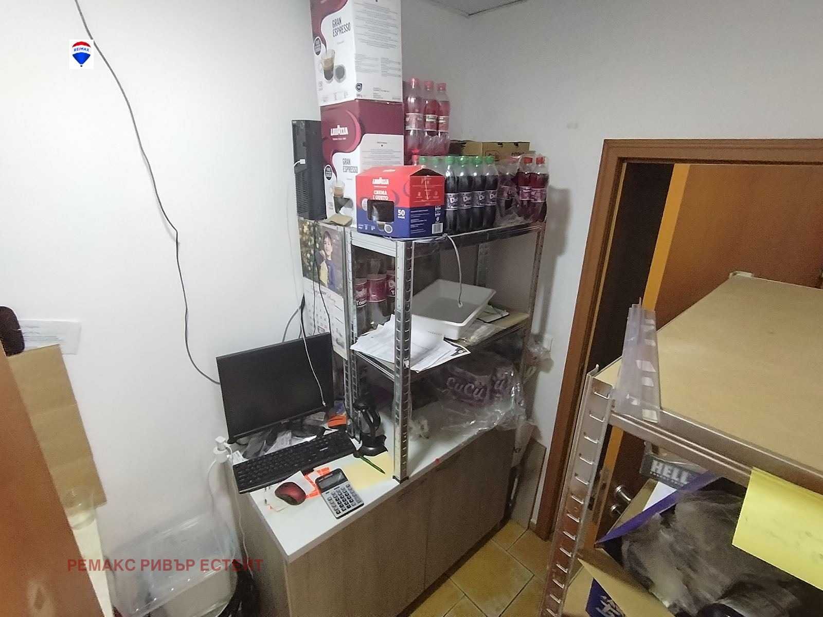 Продава бизнес - хранителен магазин кв. Здравец Изток