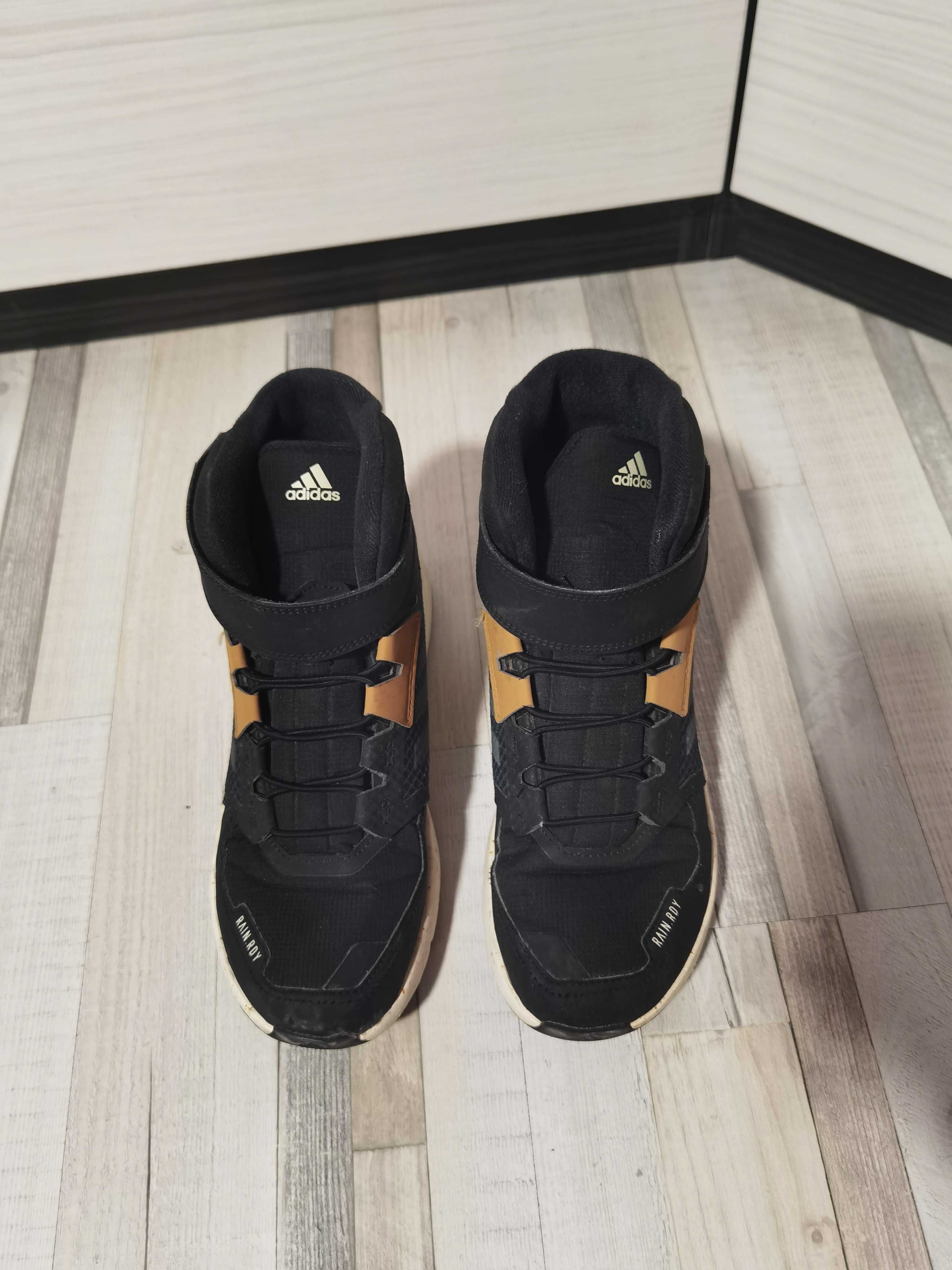 Adidas Terrex...