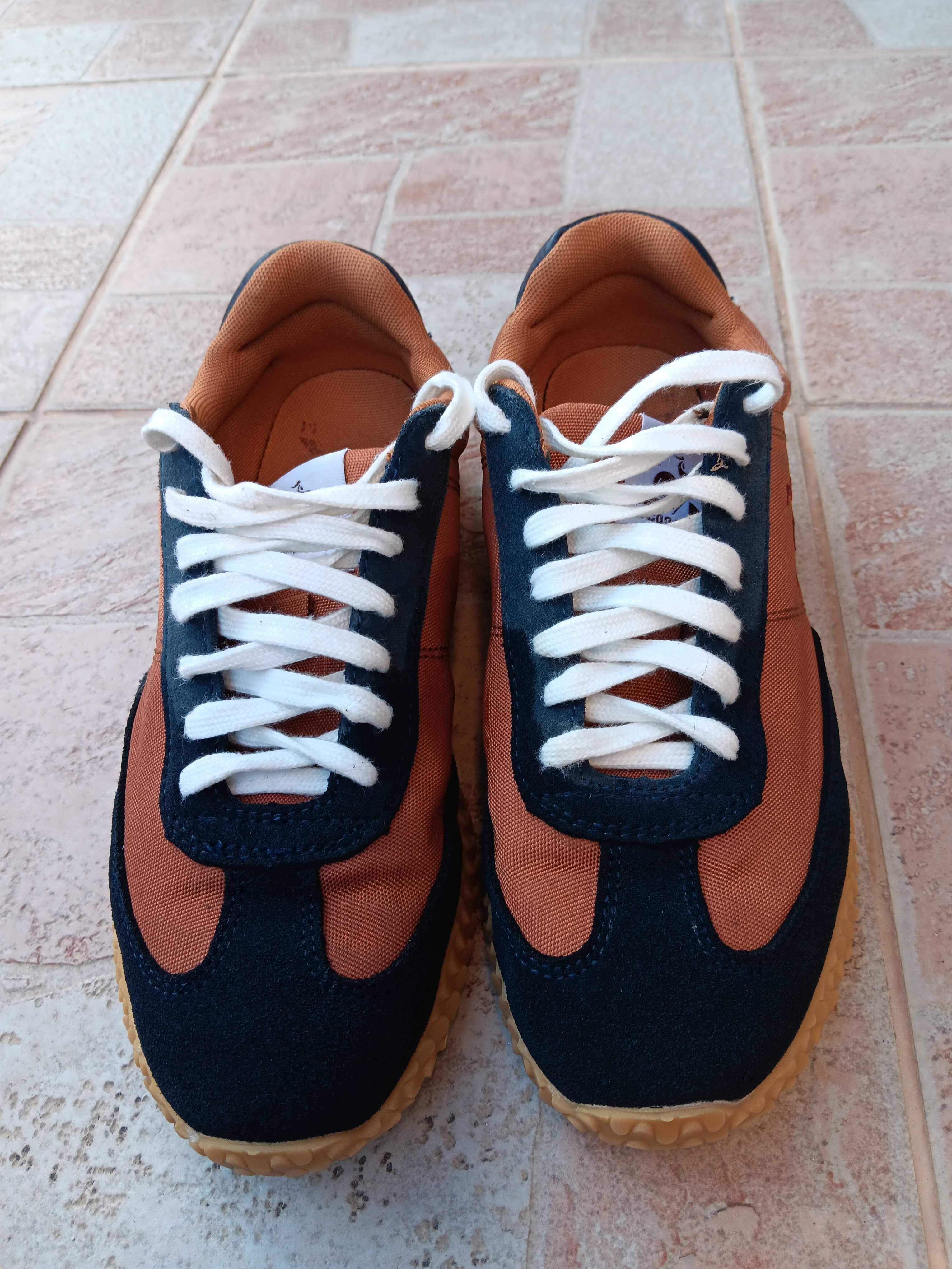 Маратонки le coq sportif