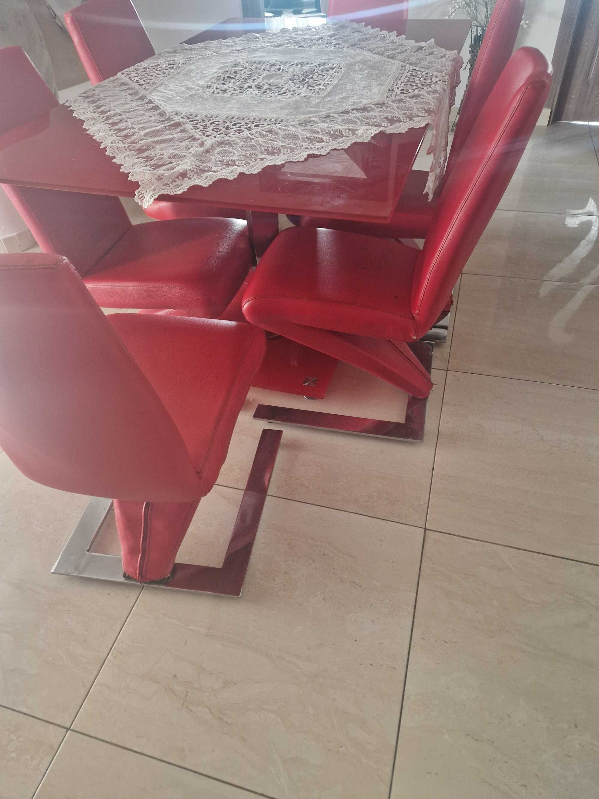 Masă cu 6 scaune