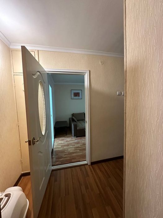 Квартира на Космонавт 2/4/5 общ пл 52м с обстановкой