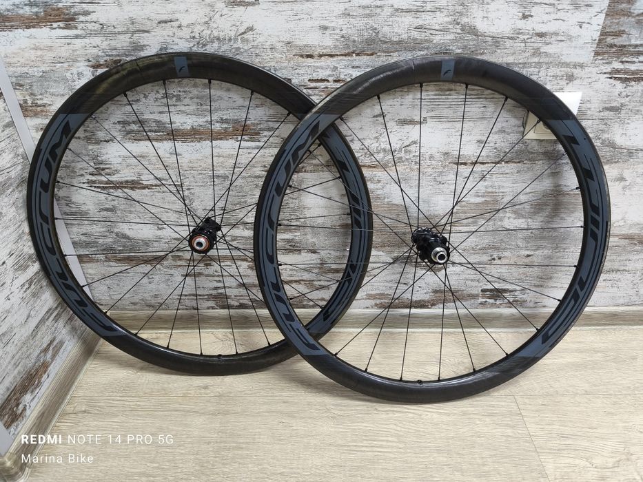 Карбонови шосейни капли Fulcrum Wind 40 Carbon DB Disc