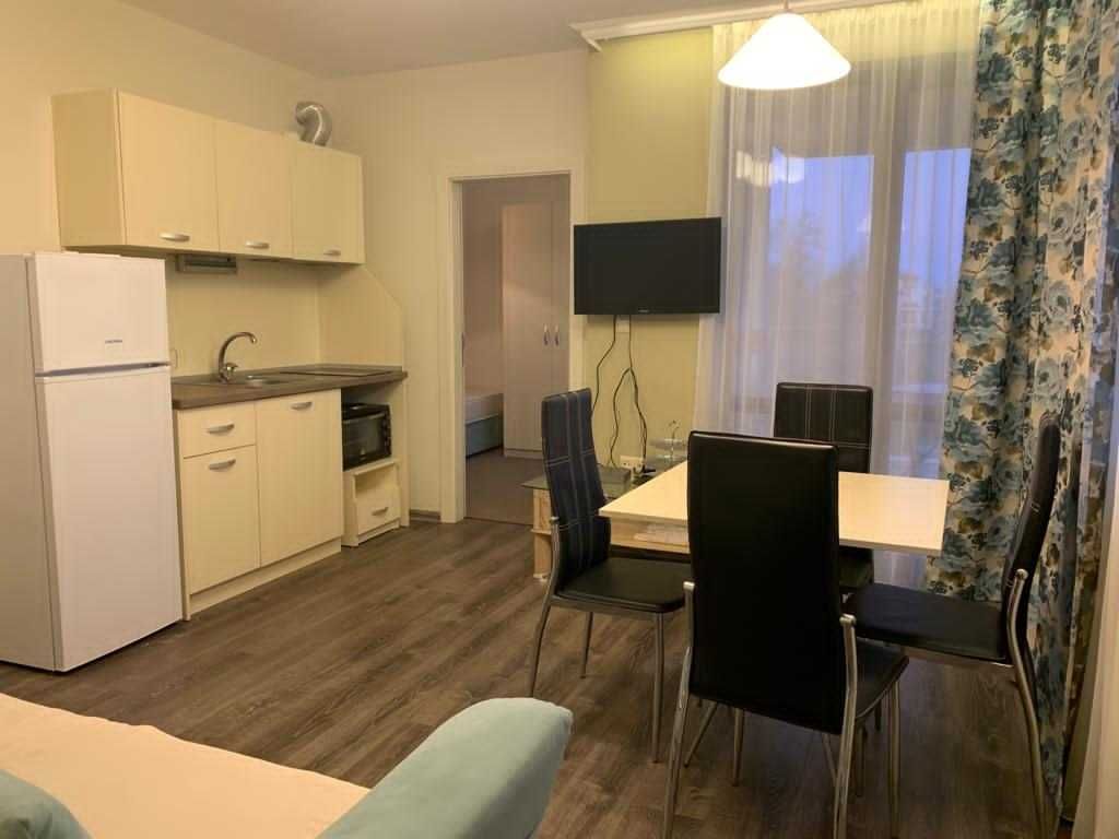 Продава се Тристаен апартамент в к.к. Слънчев бряг - 60 кв.м за 1417 €/кв.м - Снимка #3
