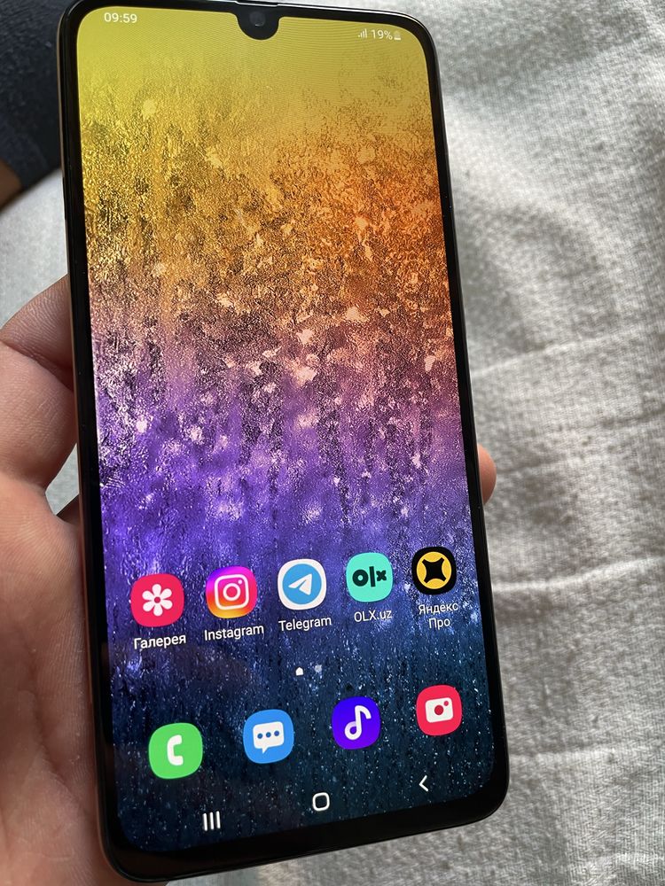Samsung A70 6]128 gb