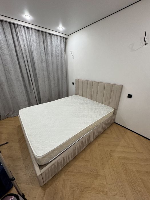 Продается матрас 160х200