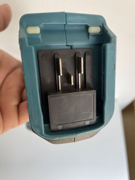 Foarfeca gard viu - Makita -12 volti