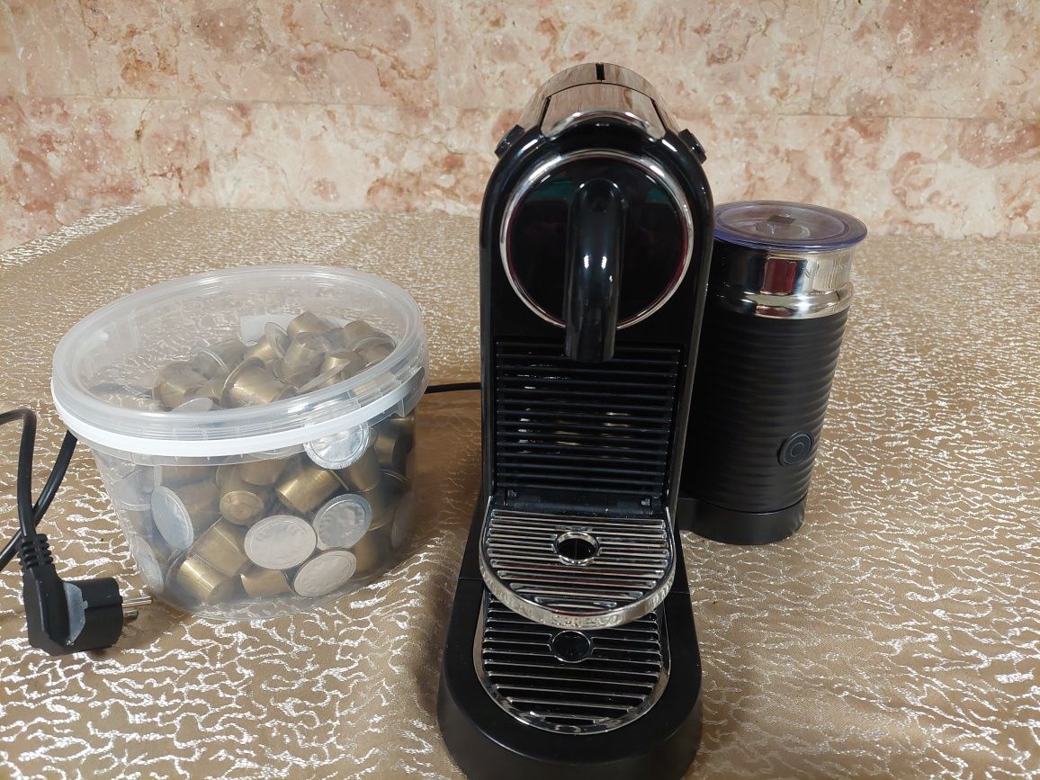 Кафе машина NESPRESSO Citiz&milk и капсули еспресо