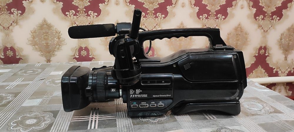 SONY 1500HD sotiladi