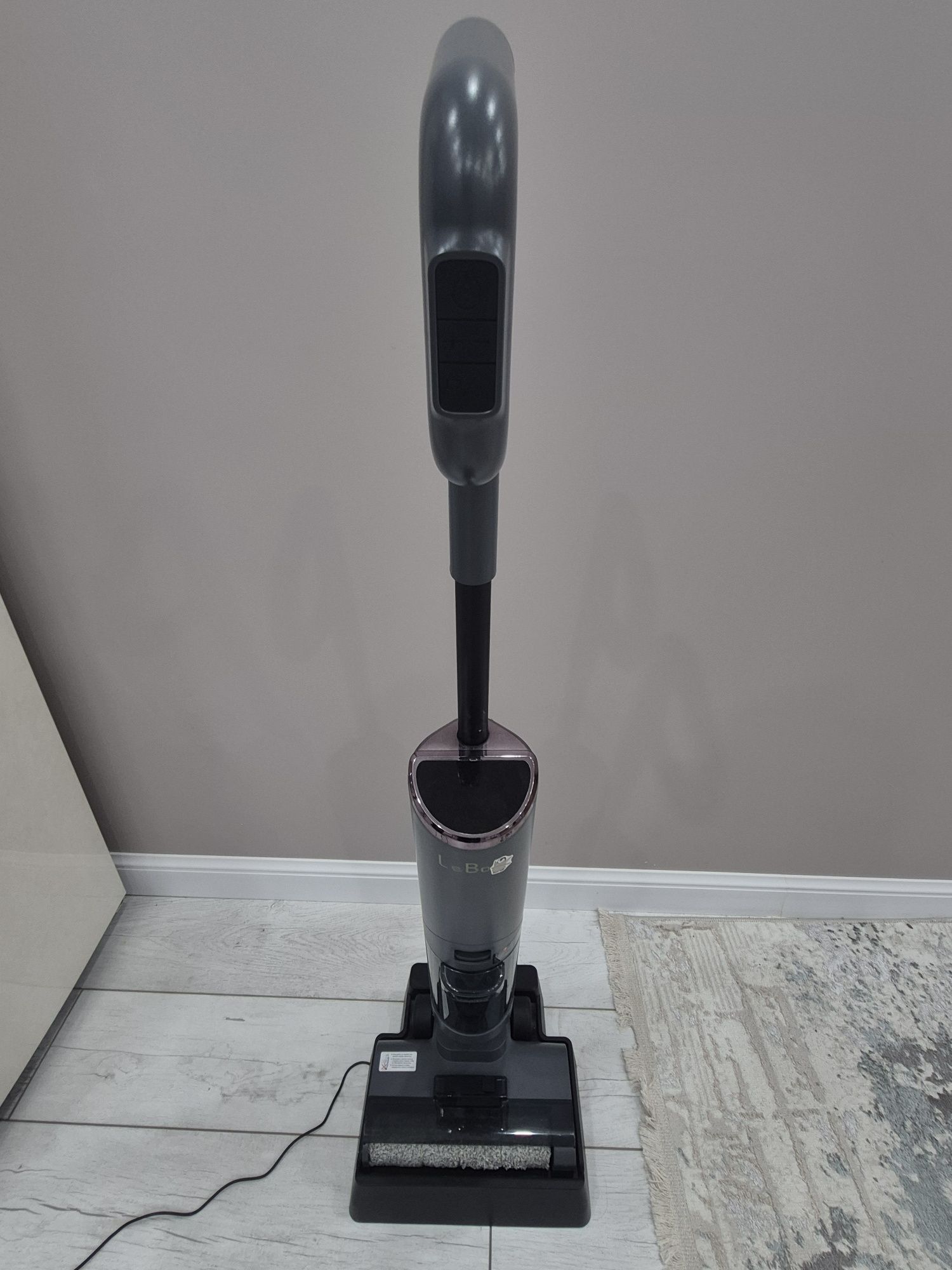 Продам пылесос Lebot y20