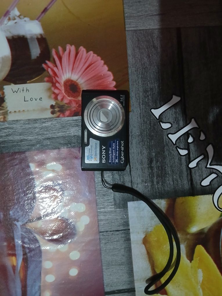 Kamera sony foto apparat sotiladi