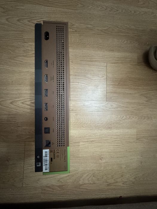 Xbox One S Minecraft Limited Edition + GTA 5 + FORZA HORIZON JOC (nou)