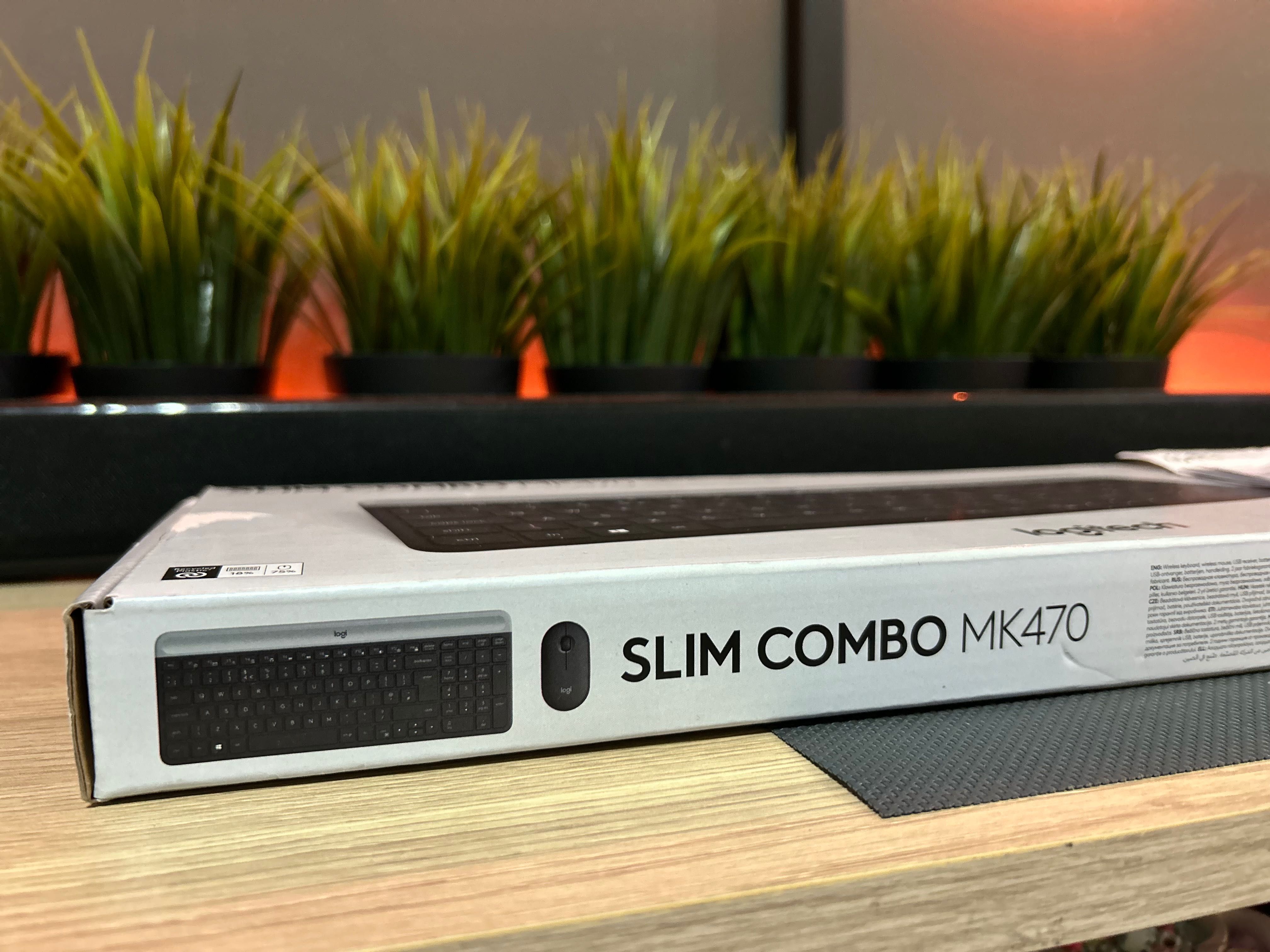 Клавиатура + Мишка -Logitech Slim Combo Wireless MK470