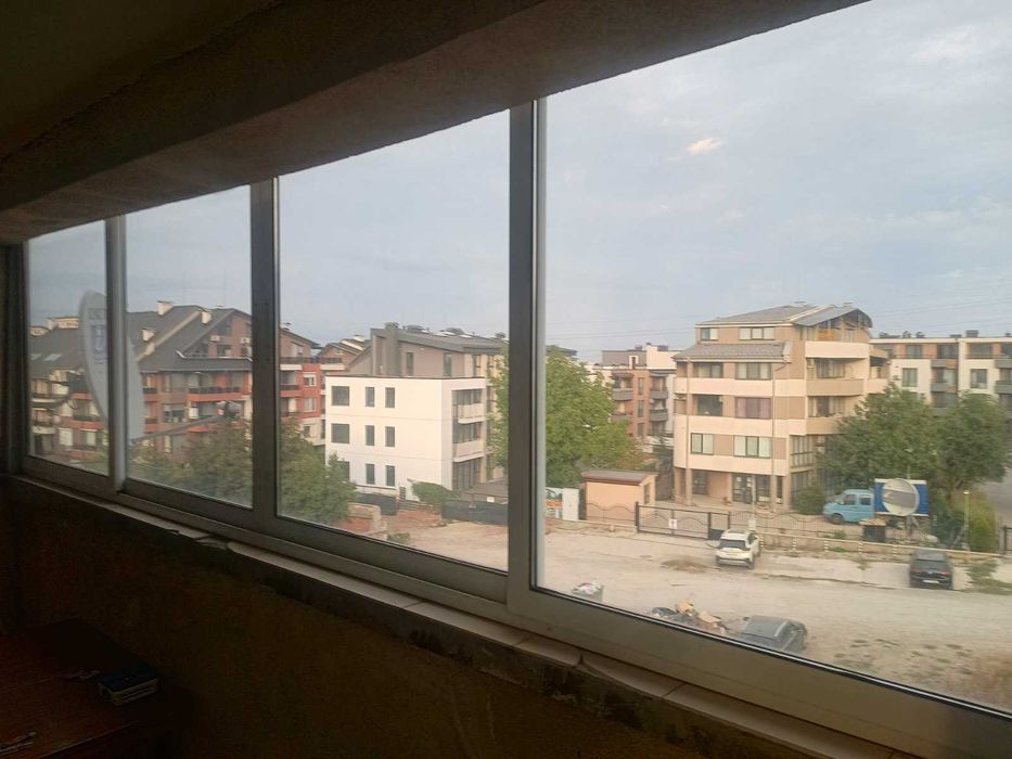 Тристаен апартамент кв. Кръстова вада