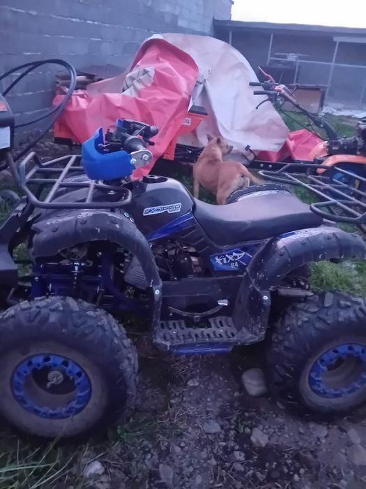 Vând ATV.      125