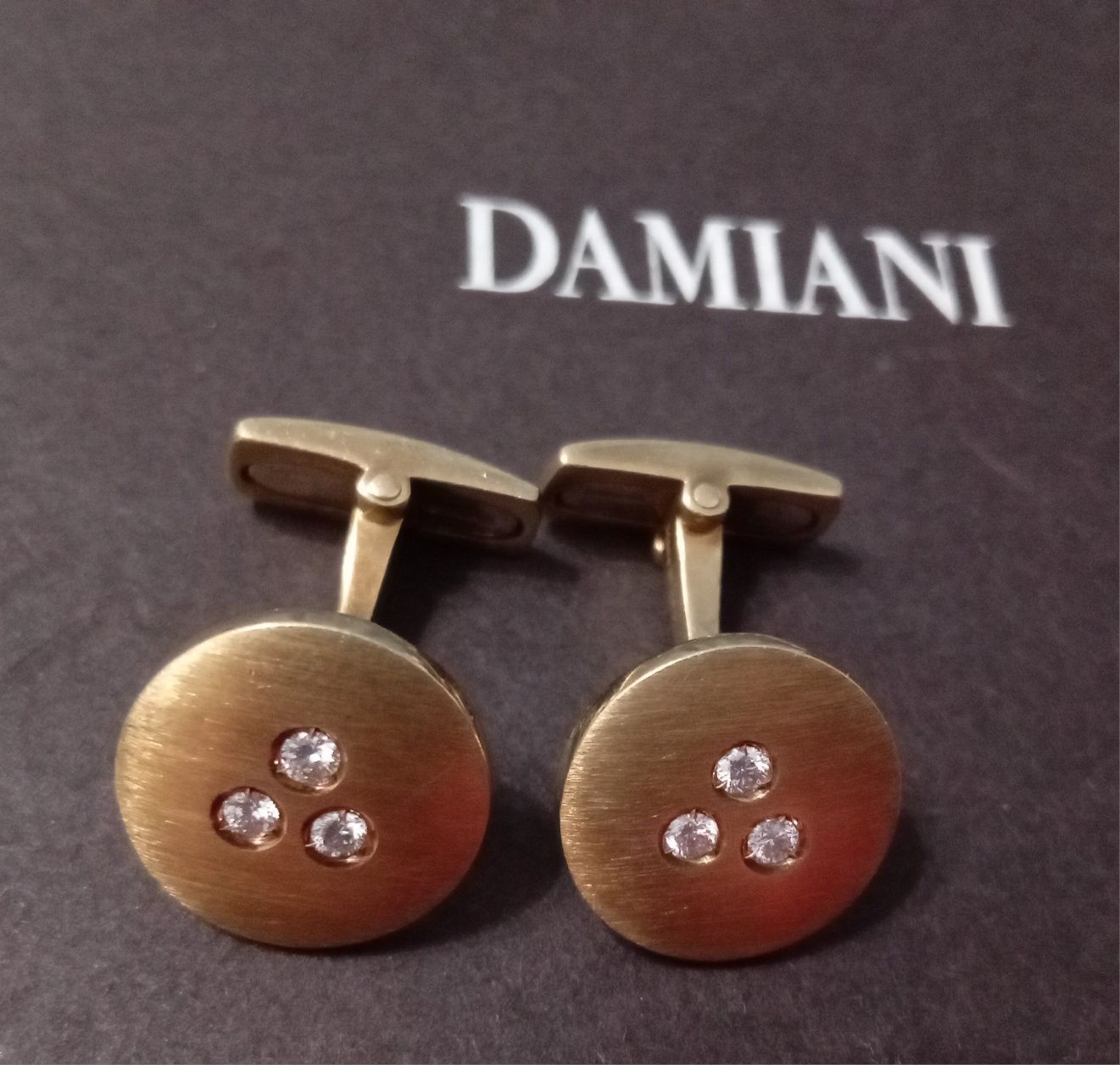Damiani золотые запонки 18 к с бриллиантами