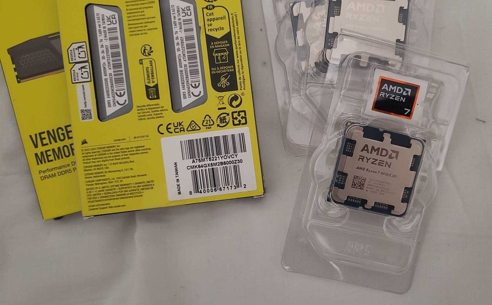 Kit procesor Ryzen 7 9800X3D + corsair 64 gb ddr5 la 6000 , cl 30 -noi