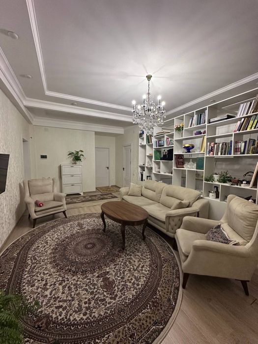 Продается квартира 2/2/5 Шайхонтохурский район