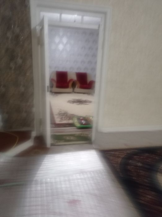 Срочна ховли сотилади.хамма шароити бор