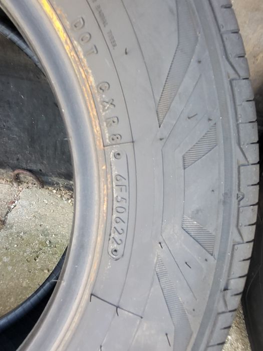 4бр 185/80/15С -8 платови като нови тоуо за бус