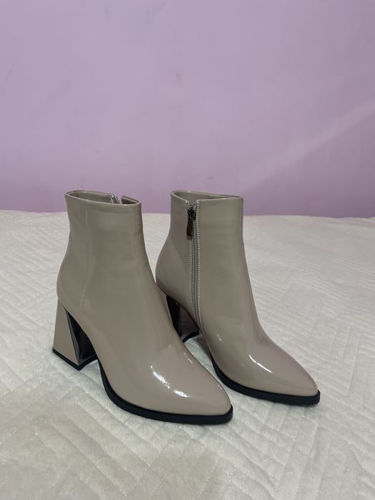 Полусапожка демисезонная 36 размер новый