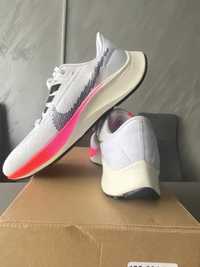 Чисто нови обувки Nike Air Zoom Pegasus 38