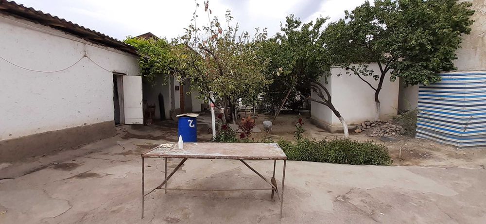 Срочно сотилади ховли