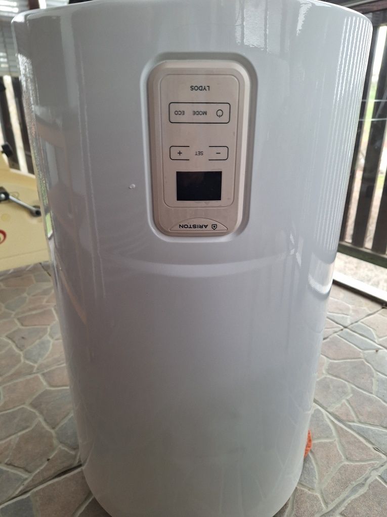 Бойлер "Ariston Lydos plus 80l"