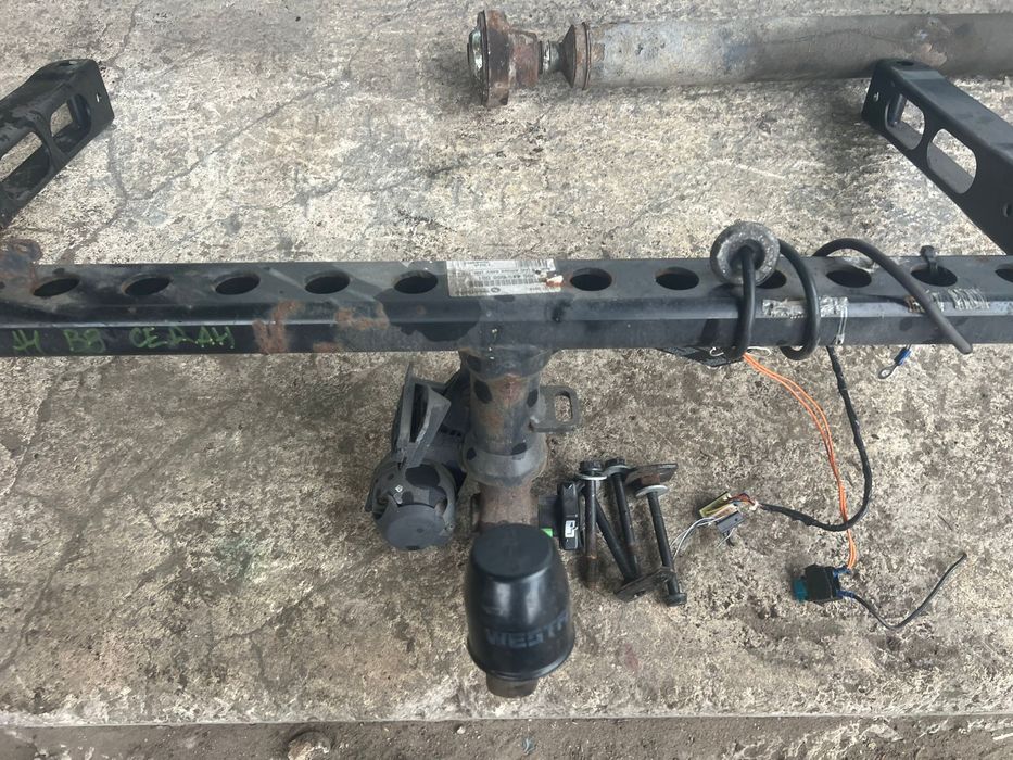 Теглич за Audi A4 b8 A5 8t westfalia със сваляема кука A4 A5 комплект