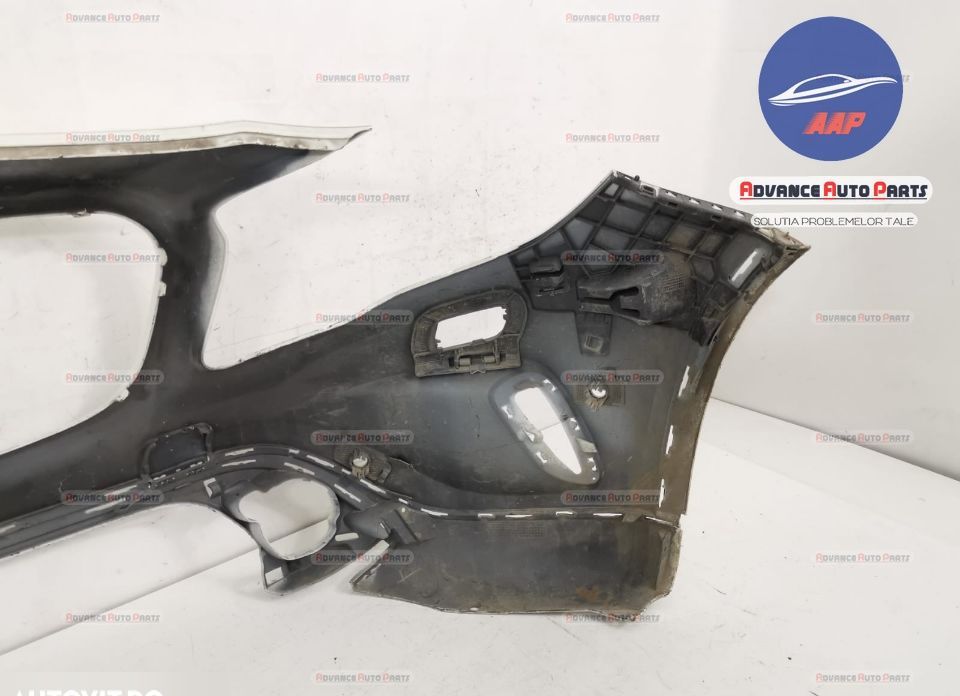 Предна броня със сензори и оригинални миещи устройства в добро състоян