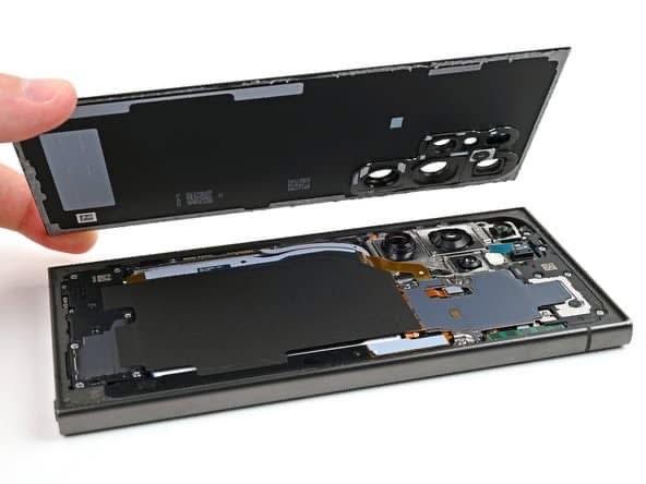 Schimbare Baterie iPhone Samsung Huawei Xiaomi Oppo Nova Reparatii GSM