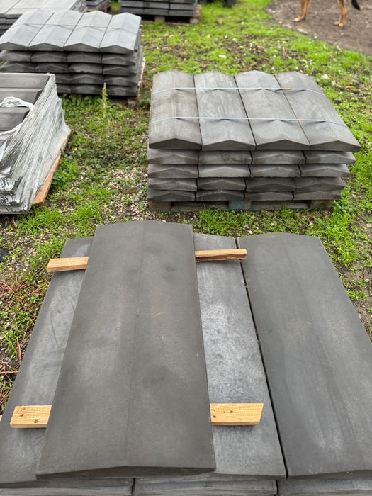 Coame gard în două ape