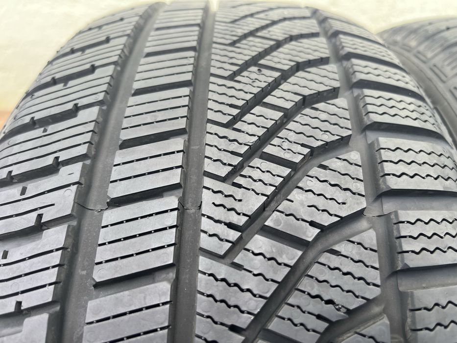 2бр 225/50/17 нови 25дот